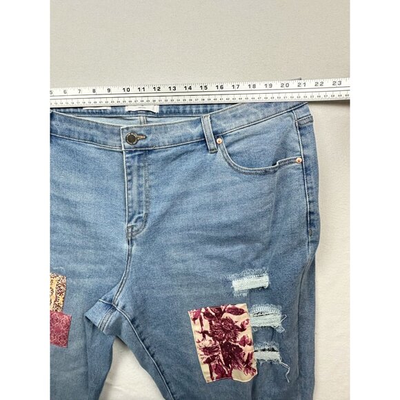 Lane Bryant Mid-Rise Boyfriend Jeans With Patchwork & Ripped Details Boho Sz 20 - Picture 10 of 12